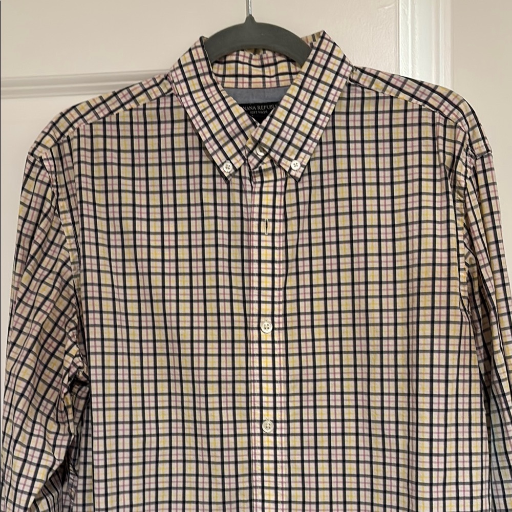 Banana Republic Checkered Plaid Yellow Black Pink Button Up Collared Men Large